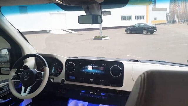 Mercedes Sprinter 907 New VIP смотреть онлайн