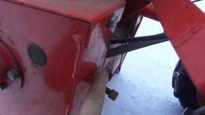 Снегоуборщик    на базе мотоблока  мб-1  в работе