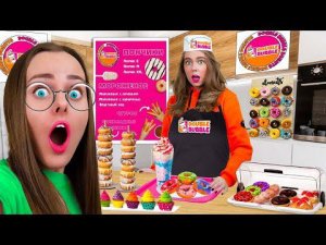 Я ОТКРЫЛА СВОЙ Собственный Ресторан СЛАДОСТЕЙ Дома! Кто лучше сделает ресторан Челлендж !