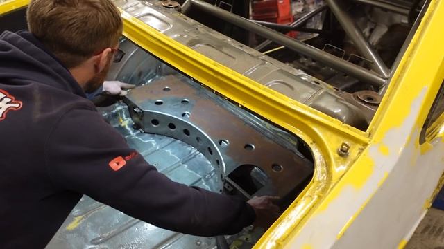 Abandoned Ford Escort Mk2 Rally car restoration project part 1! смотреть онлайн