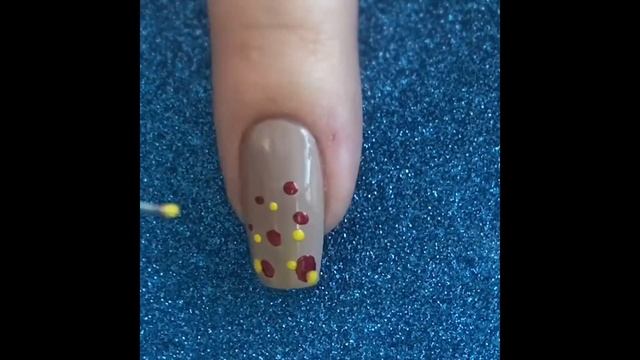 Доттикюр / Dotticure Стильный маникюр с точками ⚪️? смотреть онлайн