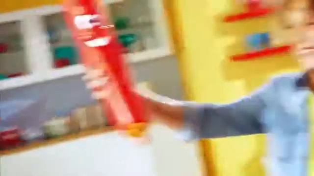 Интерактивная игрушка Озорная колбаса ABtoys АБтойс 10300 смотреть онлайн