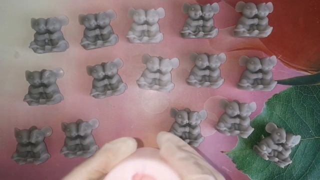 Мыловарение форма из группы Hobby page, милые мышки. смотреть онлайн