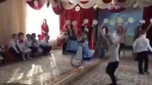 Хор рук в детском саду