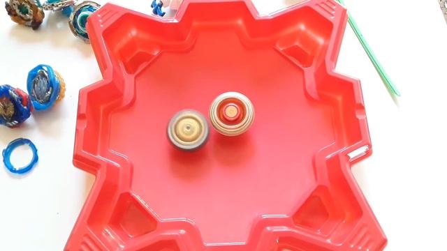 Battles Infinity Nado vs Beyblade Burst смотреть онлайн