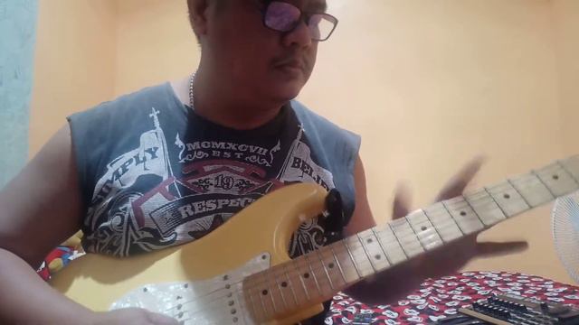 Testing: Fender Roadhouse Deluxe Stratocaster (Vintage White) смотреть онлайн