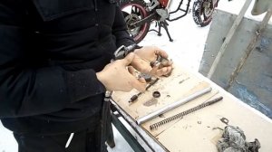 Замена сальников вилки.Мопед Альфа.