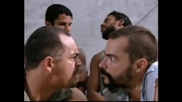 Vidas Opostas - Jacson e Bolado brigam na prisão. смотреть онлайн