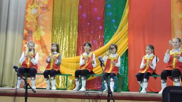 Ансамбль ЛАДУШКИ. ТОП ТОП ТОБОРОБ смотреть онлайн