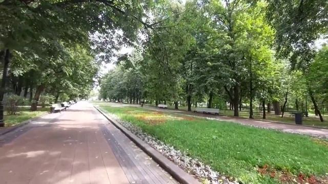 Прогулки по Москве.Сквер Девичьего Поля.Памятник Филатову.Храм.Памятник лётчика. Самый старый туале смотреть онлайн