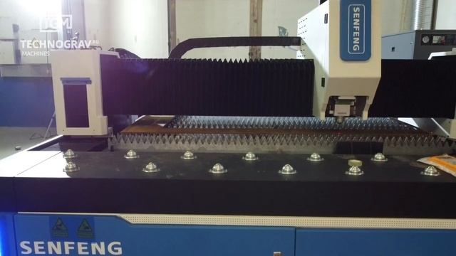 Шлиссельбург/SF3015G 3 кВт/Запуск волоконного лазерного станка для резки металлов Senfeng смотреть онлайн