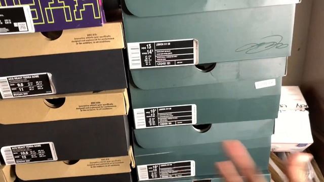 SNEAKER INVEST - NEW METHOD NIKE OUTLET STORE RESELL, what are profitable shoe? смотреть онлайн