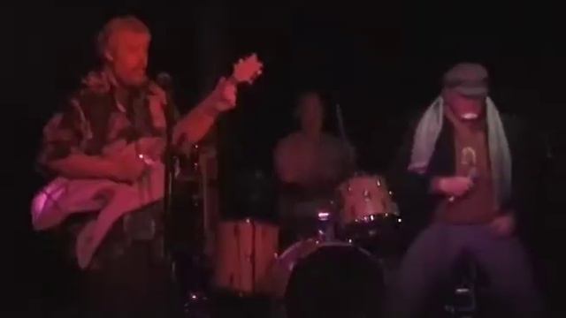 the Naked Lady Wrestlers play Honestly Phil at Annie's Social Club March 1, 2000 смотреть онлайн