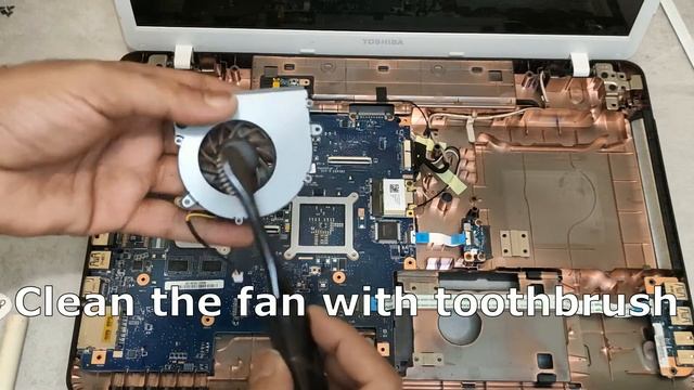 Toshiba Satellite L770 -775 Laptop Disassembly / Démontage смотреть онлайн