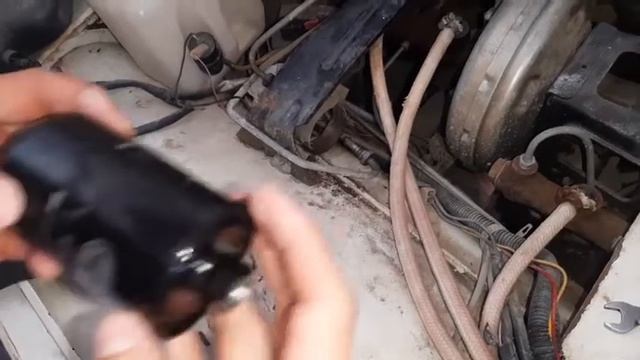 Замена топливного фильтра тонкой очистки на ВАЗ 21214 смотреть онлайн