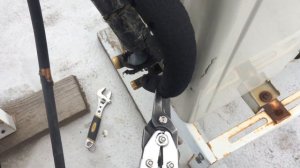 Демонтаж колонного кондиционера