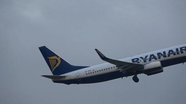 Спотинг в аэропорту Рига Riga airport spotting смотреть онлайн