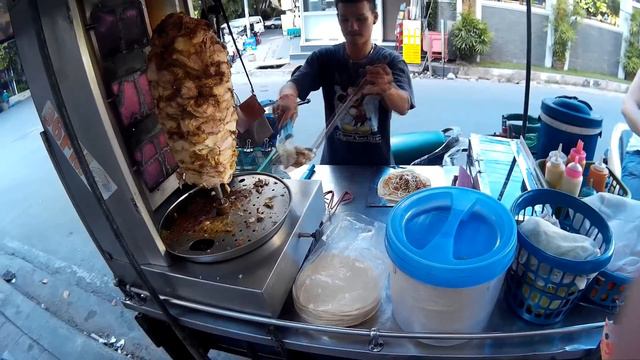 Еда возле Cosy beach декабрь 2015 Таиланд Pattaya смотреть онлайн