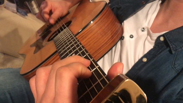 Something In The Way She Moves (James Taylor cover) смотреть онлайн