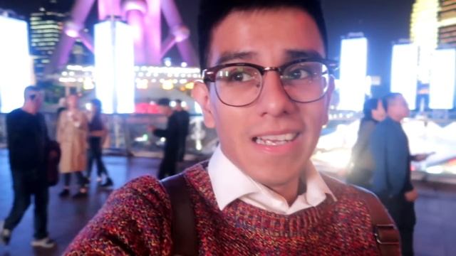 Шанхай. Китайский "Москва-Сити". Город будущего. Где деревья? смотреть онлайн