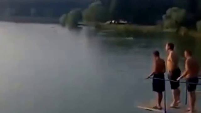 Прикол: Полет на море смотреть онлайн