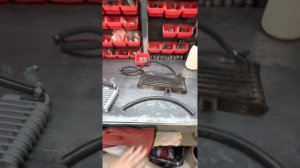 Ниссан Кашкай на замену радиатора охлаждения вариатора