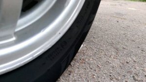 МАШИНА ДАВИТ РОБОТА!!! ЭКСПЕРИМЕНТ: Под Машиной, под колесом, колесо авто, авто под, колесо 2