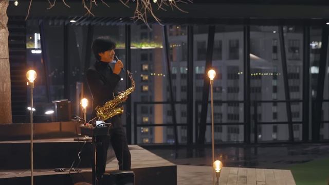 プロサックス奏者が銀座の屋上で【Nothing's Gonna Change My Love For You】を吹いたら異世界すぎる空間に... смотреть онлайн