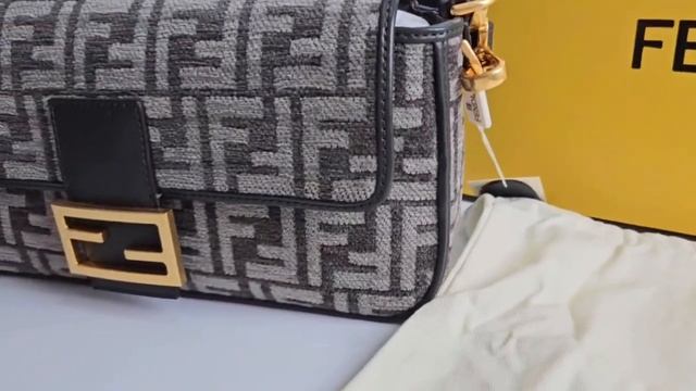Сумка FENDI смотреть онлайн