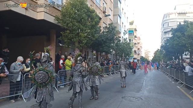 В Торревьехе снова Карнавал после двухлетнего перерыва! Carnaval de Torrevieja 2022 смотреть онлайн