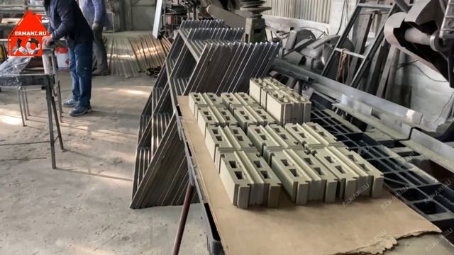 Спец блок шип-паз на ermani hiper-80AT. Special thorn-groove block смотреть онлайн