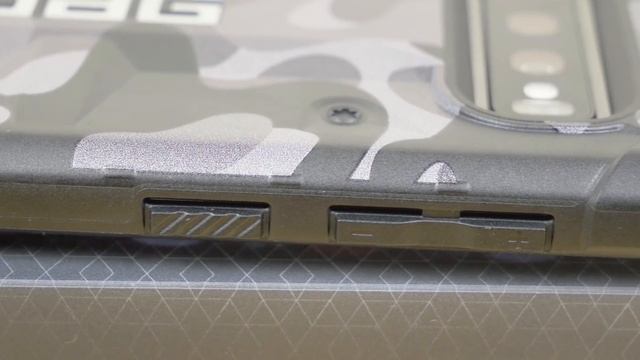 Pancerny I W Kamuflażu UAG Pathfinder SE Camo Dla Samsung Galaxy S10+ | Rzut Oka