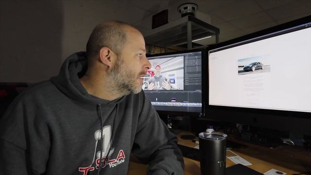 Tesla Pay to Play - Acceleration Boost Upgrade смотреть онлайн