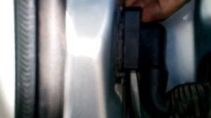 Как разъединить электрический разъём двери на Рено(Renault)