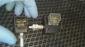 Ssang Yong Actyon 1-st (sports). Замена датчика педали тормоза.