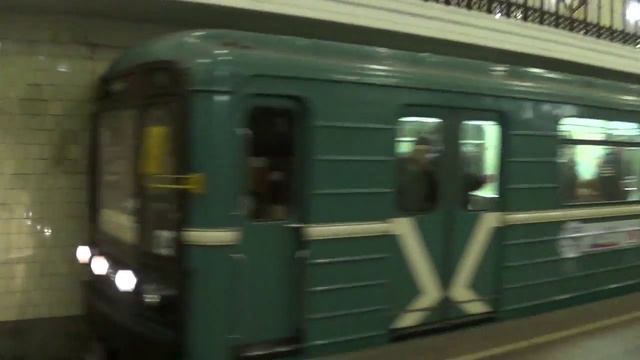 Метро Комсомольская г.Москва смотреть онлайн