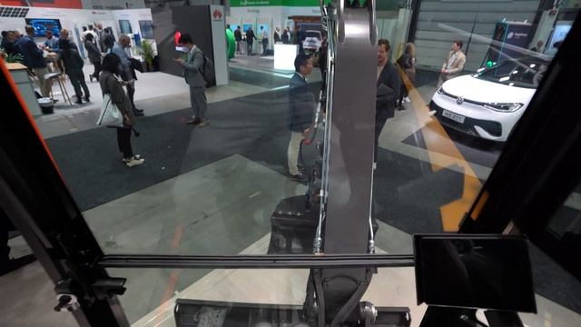 I saw a fully electric excavator for the first time! VOLVO electric excavator ECR 25 | EVS 35 смотреть онлайн