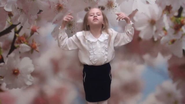 1085 Назарова Ирина 8 лет БАЛЛАДА О КРАСКАХ Р Рождественский смотреть онлайн