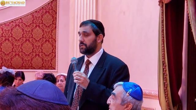 Rabbi Tabibov Speaking in Yushvo - Раввин Авраам Табибов говорит в Юшво - Avrekh Ben Rivka Z"L смотреть онлайн