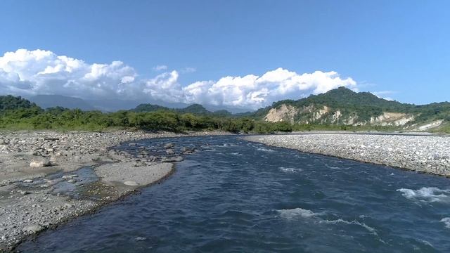 Успокаивающая музыка для медитации / RELAXATION смотреть онлайн