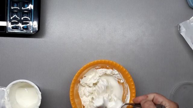 ТВОРОГ СО СМЕТАНОЙ смотреть онлайн