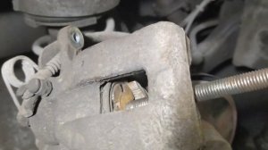 Замена задних колодок KIA RIO (3 поколение)