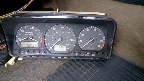 Первое включение приборной панели motometer с b4 c МФА в милях