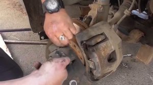 Вольво хс90 опора двигателя правая(замена на асфальте)