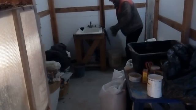 Утро, дела, кормлю птицу Айда со мной смотреть онлайн