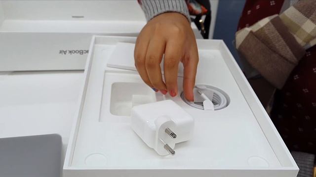 Macbook air m1 (space grey) AESTHETIC UNBOXING | AESTHETIC ME | смотреть онлайн