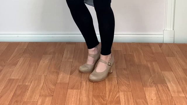 Tecnica de pies flamenco a compas de tangos . Participa en mi reto yo bailo en casa смотреть онлайн