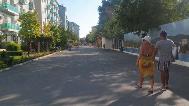 Витязево, идем на Пляж по Пионерскому проспекту через пансионат Селена смотреть онлайн