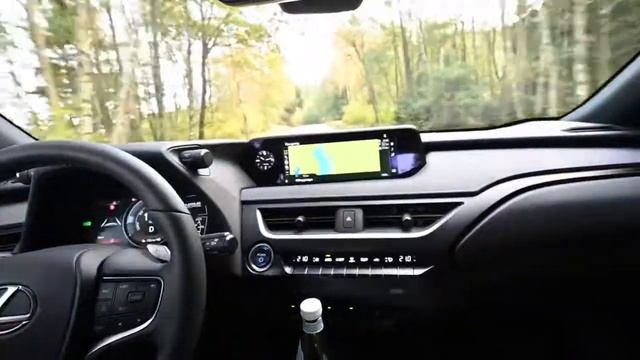Lexus UX300e Acceleration