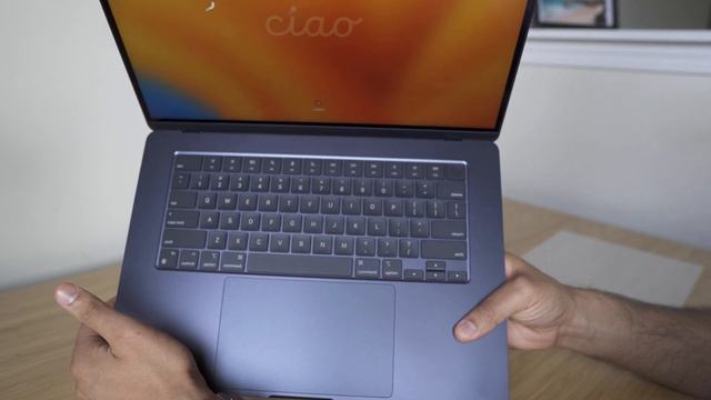 Apple MacBook Air 15 Unboxing (Midnight) - The PERFECT Size! смотреть онлайн